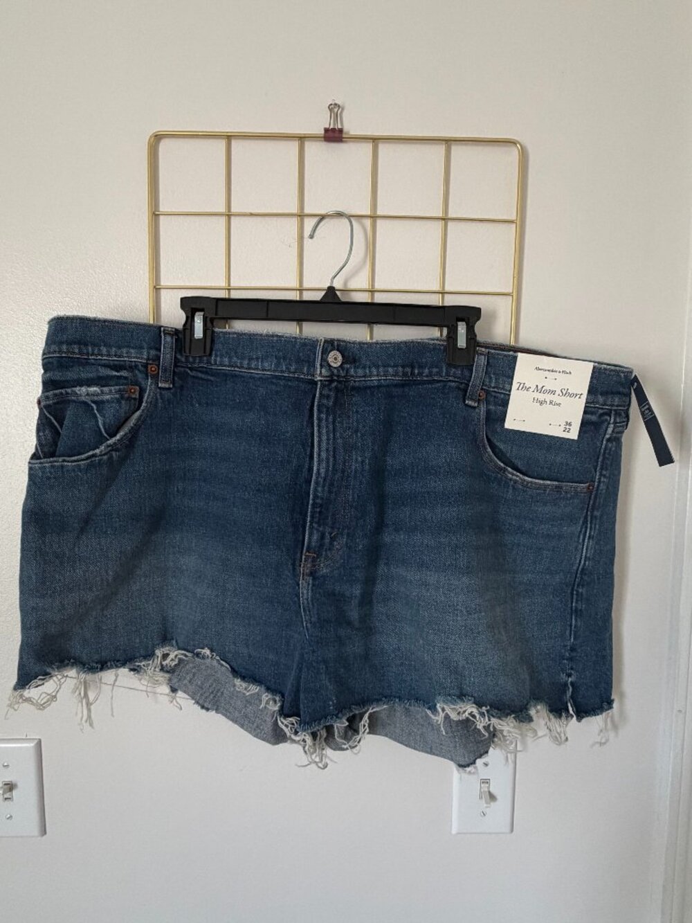 Abercrombie & Fitch Mom Short High Rise Denim Shorts 36/22